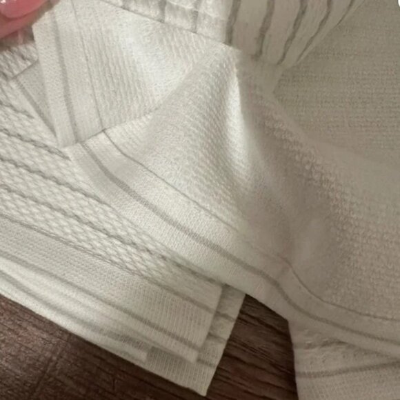 NWT Kate Spade 2PCK Kitchen Towel, Christmas Dog - Picture 3 of 6